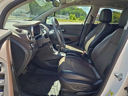 Used 2015 Chevrolet Trax LT w/ LT Plus Package FWD image 15