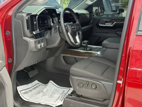 Used 2024 GMC Sierra 1500 Elevation image 13