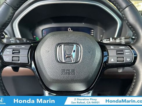Certified 2024 Honda Pilot Elite image 31