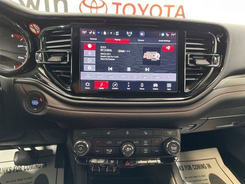 Used 2025 Dodge Durango GT image 32