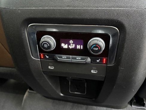 Certified 2024 Chevrolet Suburban High Country image 18