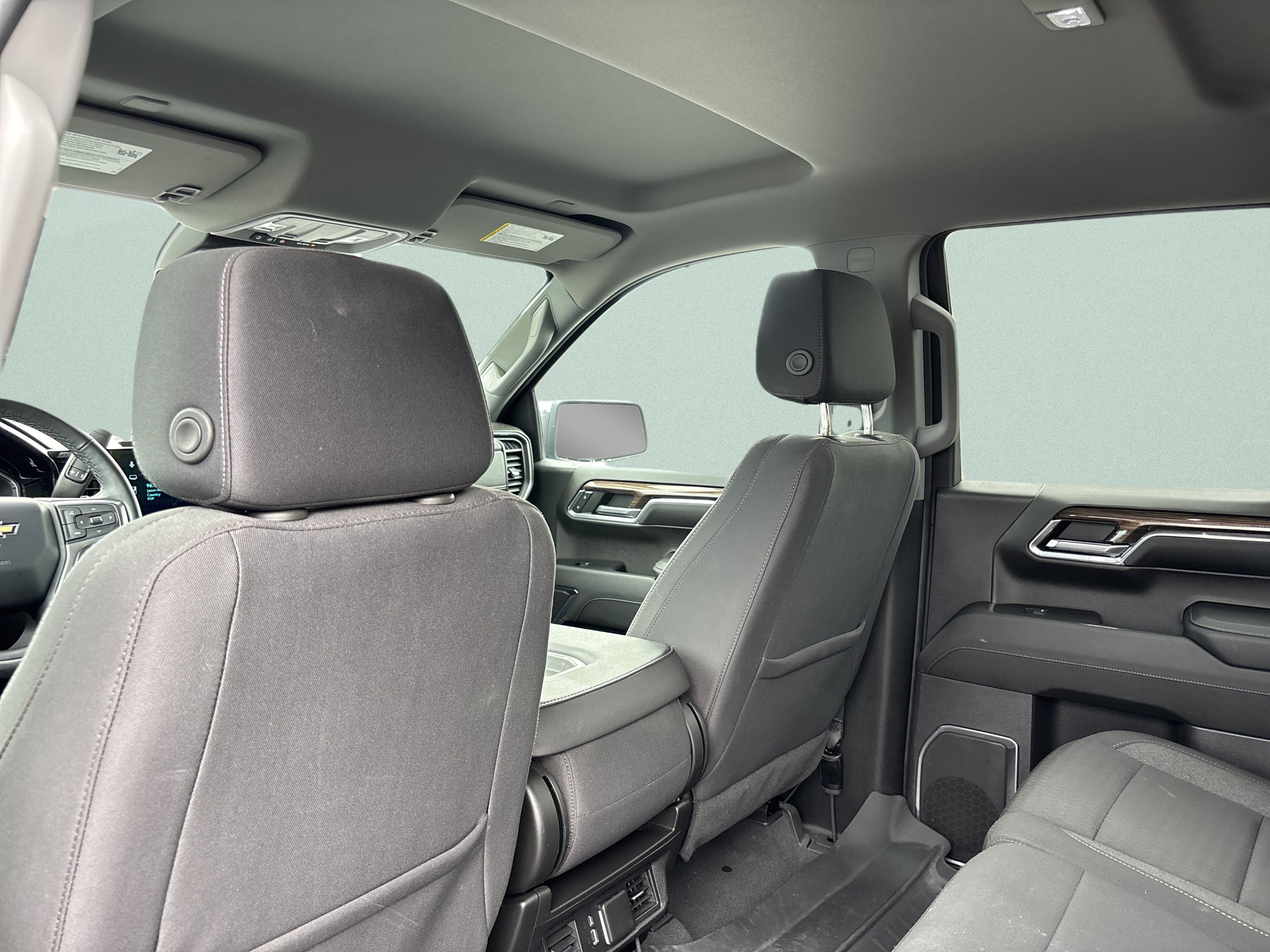 Used 2024 Chevrolet Silverado 1500 LT AWD/4WD image 18