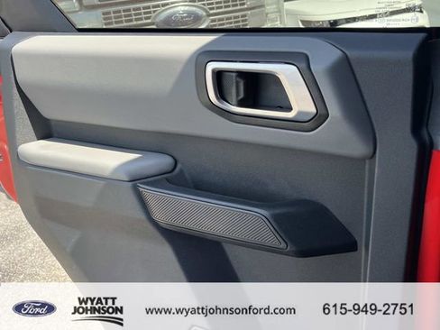 Used 2022 Ford Bronco Big Bend image 17