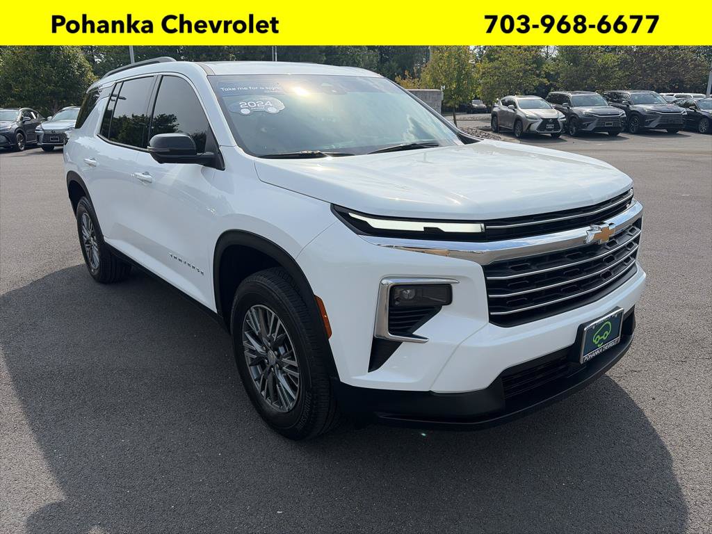 Used 2024 Chevrolet Traverse LT AWD/4WD image 1