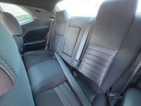 Used 2010 Dodge Challenger SE RWD image 15