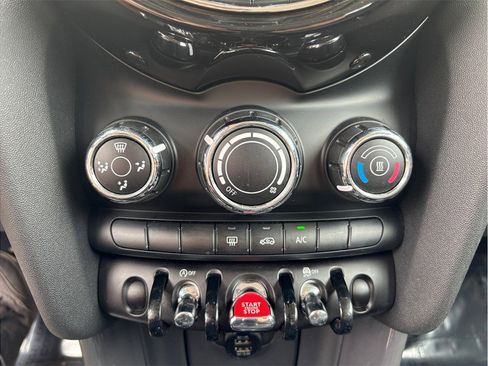 Used 2021 MINI Cooper 2-Door Hardtop FWD image 27