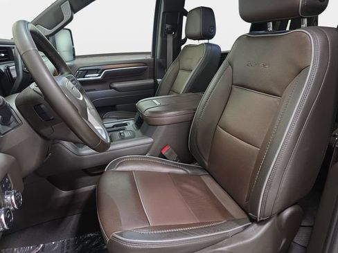Used 2024 GMC Sierra 2500 Denali w/ Technology Package AWD/4WD image 13
