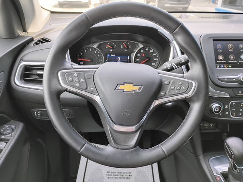 Used 2023 Chevrolet Equinox LT FWD image 9