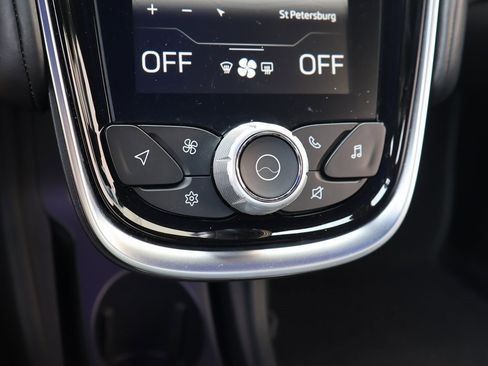 Used 2022 McLaren GT image 24