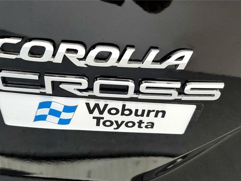 Used 2023 Toyota Corolla Cross LE w/ Moonroof Package image 13