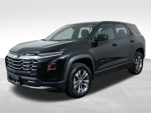 Used 2025 Chevrolet Equinox LT image 4