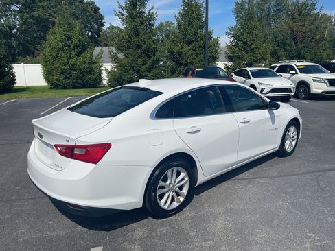 Used 2018 Chevrolet Malibu LT FWD image 6