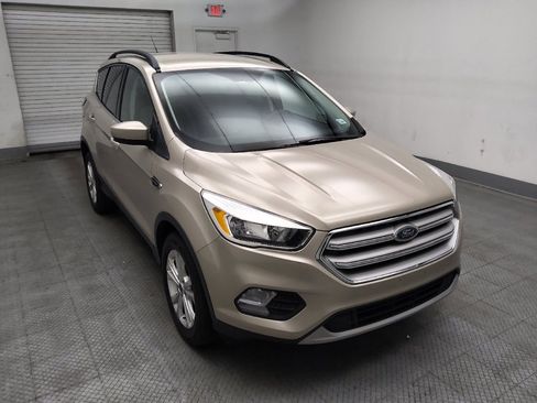 Used 2018 Ford Escape SE FWD image 13