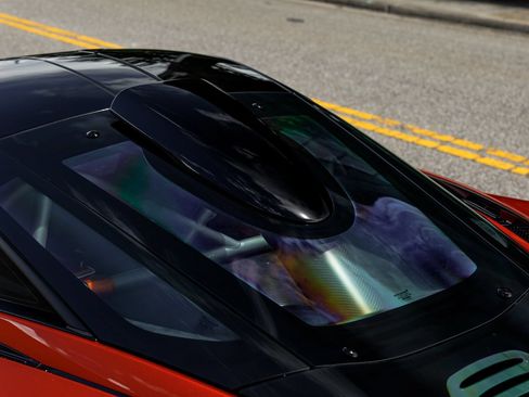 Used 2021 McLaren 765LT RWD image 11