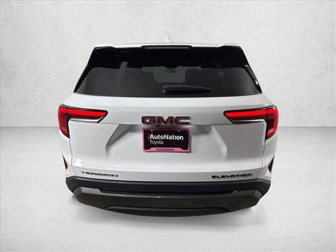 Used 2026 GMC Terrain Elevation FWD image 5