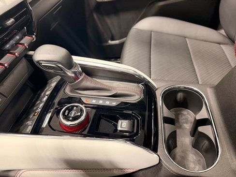 Used 2024 GMC Canyon AT4X image 38