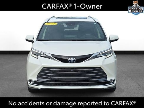 Certified 2021 Toyota Sienna Platinum AWD/4WD image 2