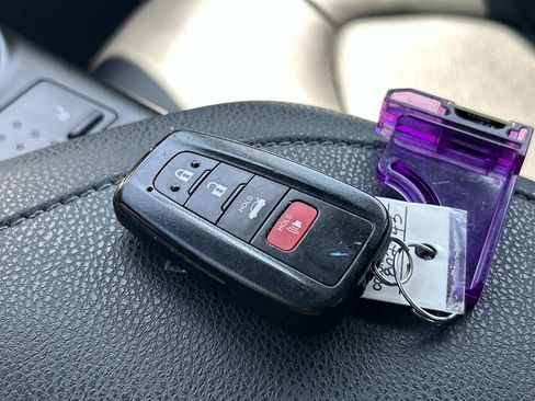 Used 2023 Toyota Camry XSE image 27