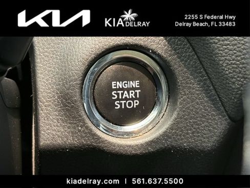 Used 2021 Toyota RAV4 XLE Premium FWD image 31