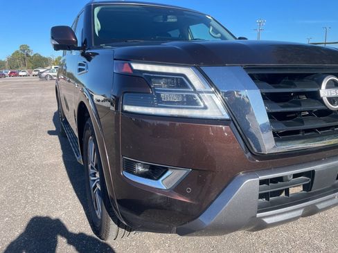 Used 2022 Nissan Armada SL w/ Captain's Chairs Package image 9