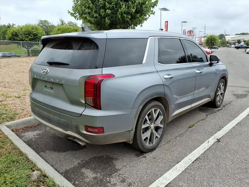 Used 2020 Hyundai Palisade SEL FWD image 2