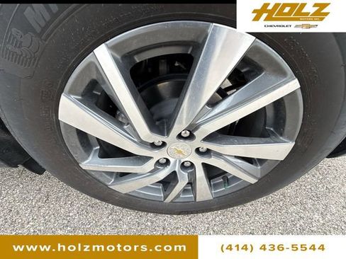 Certified 2024 Chevrolet Equinox Premier FWD image 33