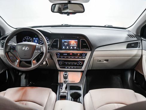 Used 2017 Hyundai Sonata SE image 11