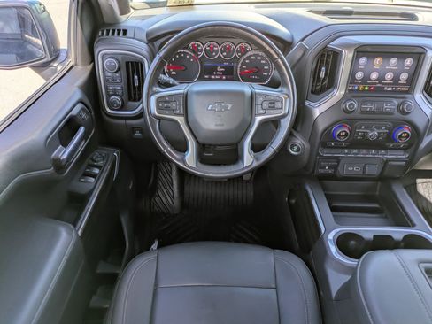 Used 2022 Chevrolet Silverado 1500 LT Trail Boss w/ Convenience Package II image 11