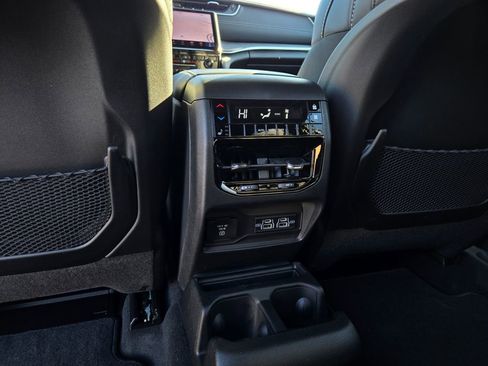 Used 2025 Jeep Grand Cherokee L Limited image 30