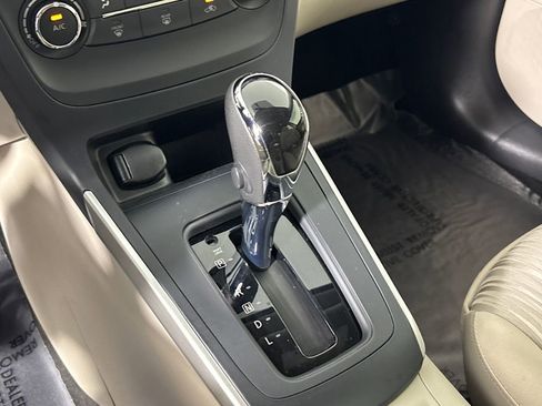 Used 2016 Nissan Sentra SV image 21
