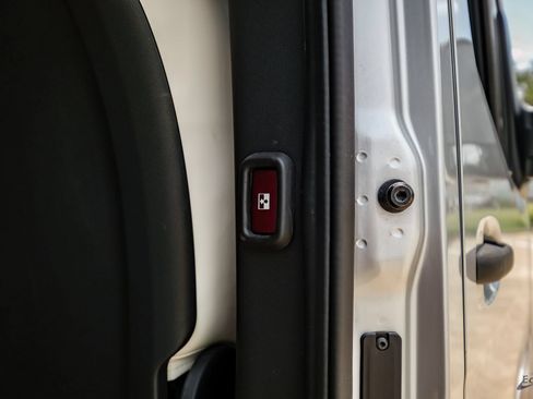 Used 2023 Mercedes-Benz Sprinter 3500 image 69