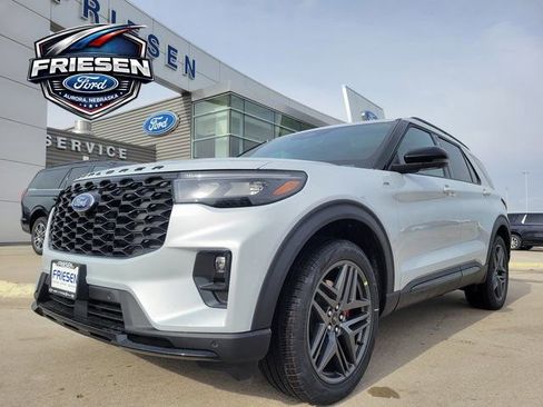 New 2026 Ford Explorer ST-Line w/ ST-Line Street Pack image 1