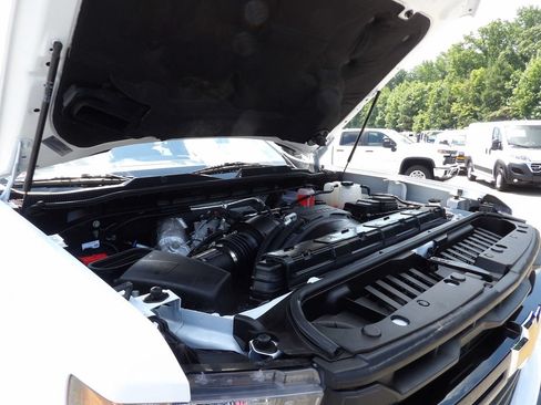 Used 2025 Chevrolet Silverado 3500 W/T AWD/4WD image 44