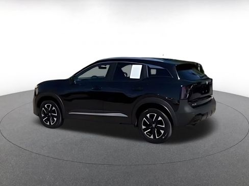 Used 2026 Nissan Kicks SV w/ Cold Weather Package AWD/4WD image 13