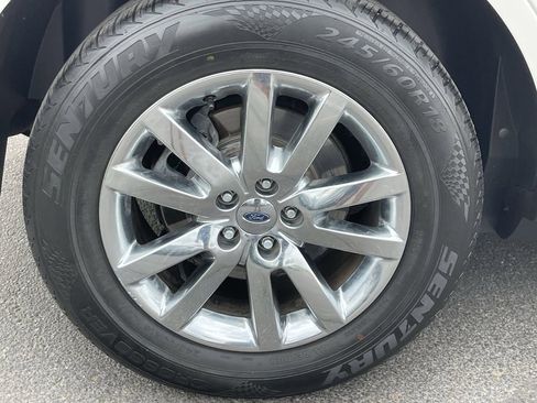 Used 2014 Ford Edge Limited w/ Driver Entry Package FWD image 9