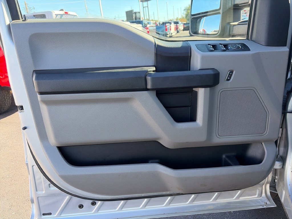 Used 2017 Ford F150 XL w/ Equipment Group 101A Mid AWD/4WD image 15