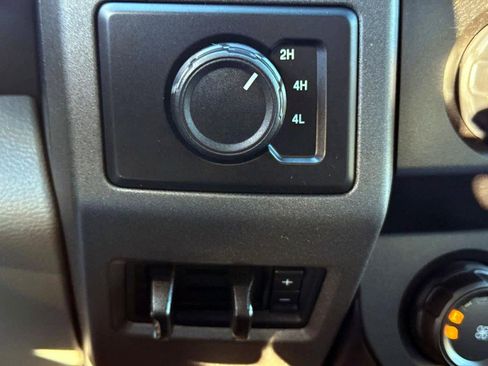 Used 2020 Ford F550 4x4 Regular Cab Super Duty image 19