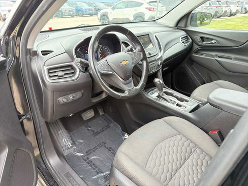 Used 2019 Chevrolet Equinox LT AWD/4WD image 2
