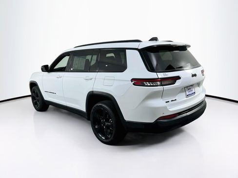 Used 2023 Jeep Grand Cherokee L Laredo AWD/4WD image 7