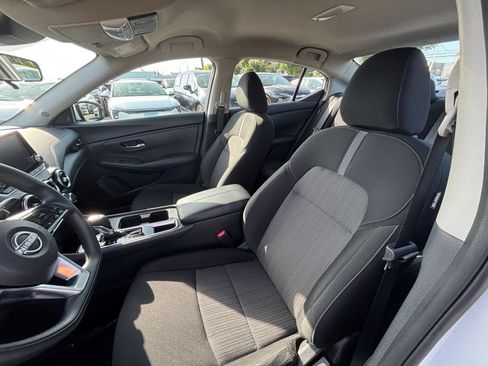 Used 2025 Nissan Sentra SV FWD image 26