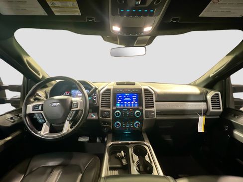 Used 2020 Ford F450 Platinum w/ FX4 Off-Road Package AWD/4WD image 16