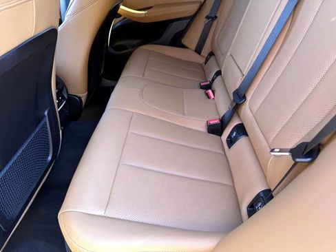 Used 2025 BMW X4 xDrive30i image 14