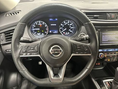 Used 2018 Nissan Rogue SL FWD image 13