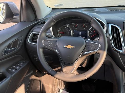 Used 2024 Chevrolet Equinox LT w/ LPO, Floor Liner Package FWD image 15