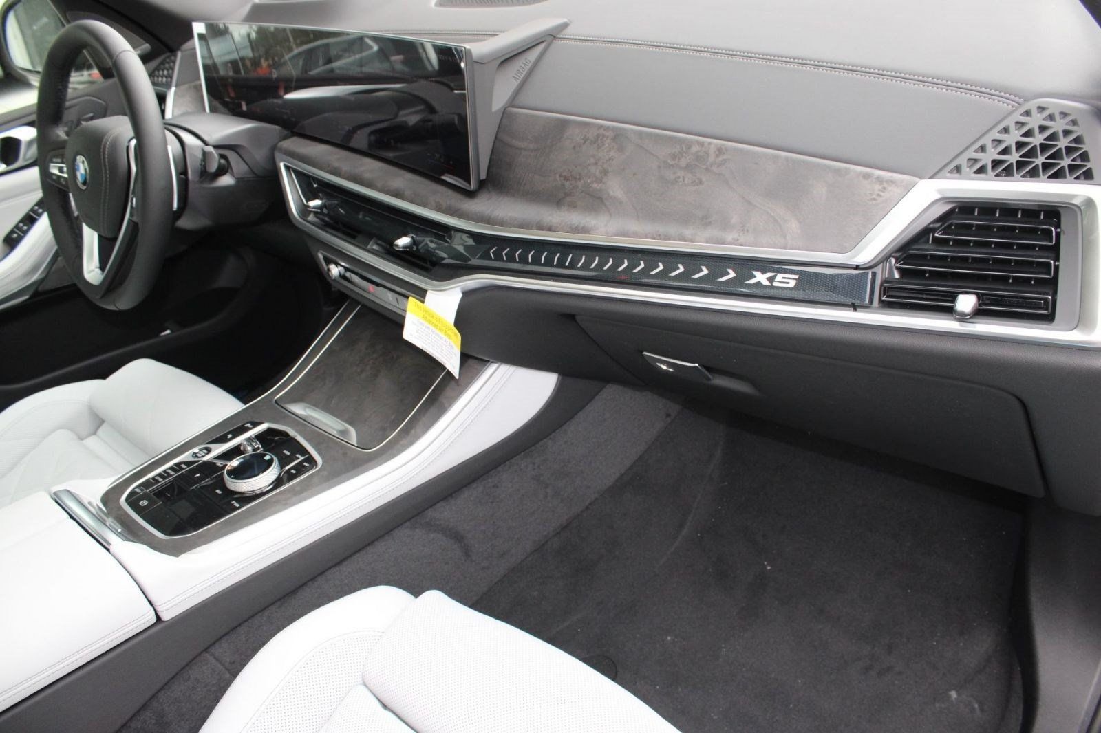 Used 2026 BMW X5 sDrive40i RWD image 34