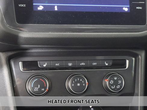 Used 2024 Volkswagen Tiguan SE image 6