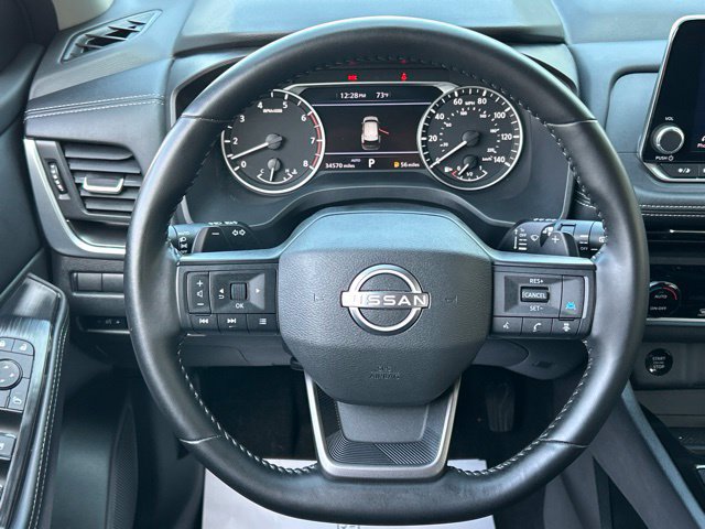 Used 2025 Nissan Rogue SV AWD/4WD image 40