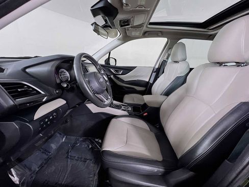 Used 2023 Subaru Forester Limited image 22