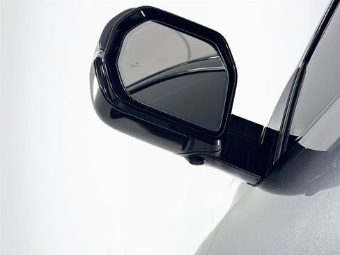 Used 2023 Toyota Tundra Platinum w/ Advanced Package image 5