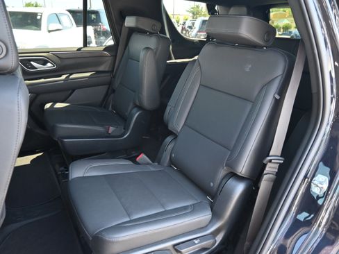 Used 2022 Chevrolet Tahoe Z71 w/ Luxury Package AWD/4WD image 29